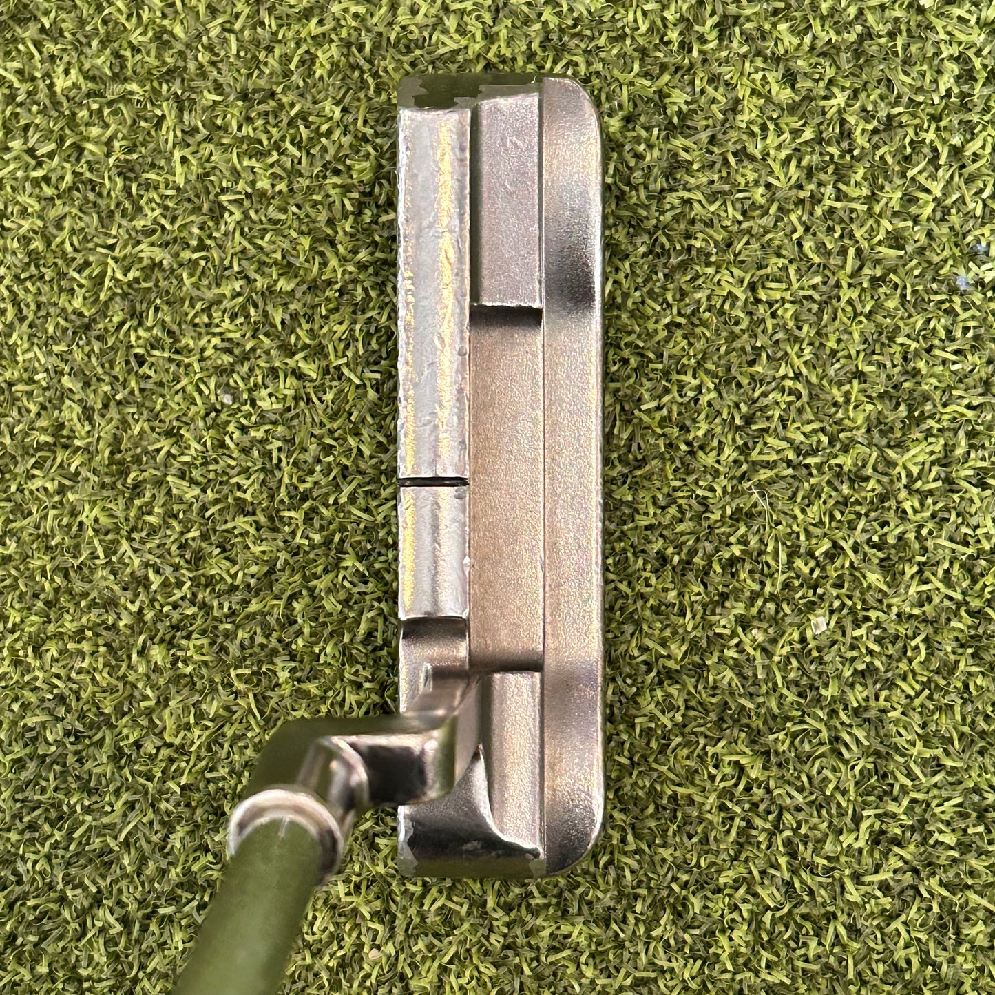 RH Odyssey White Ice 1 Putter. 35 IN.