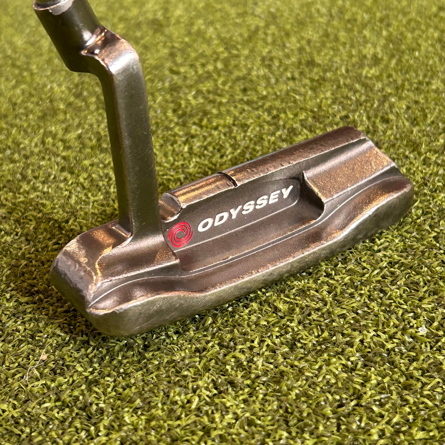 RH Odyssey White Ice 1 Putter. 35 IN.