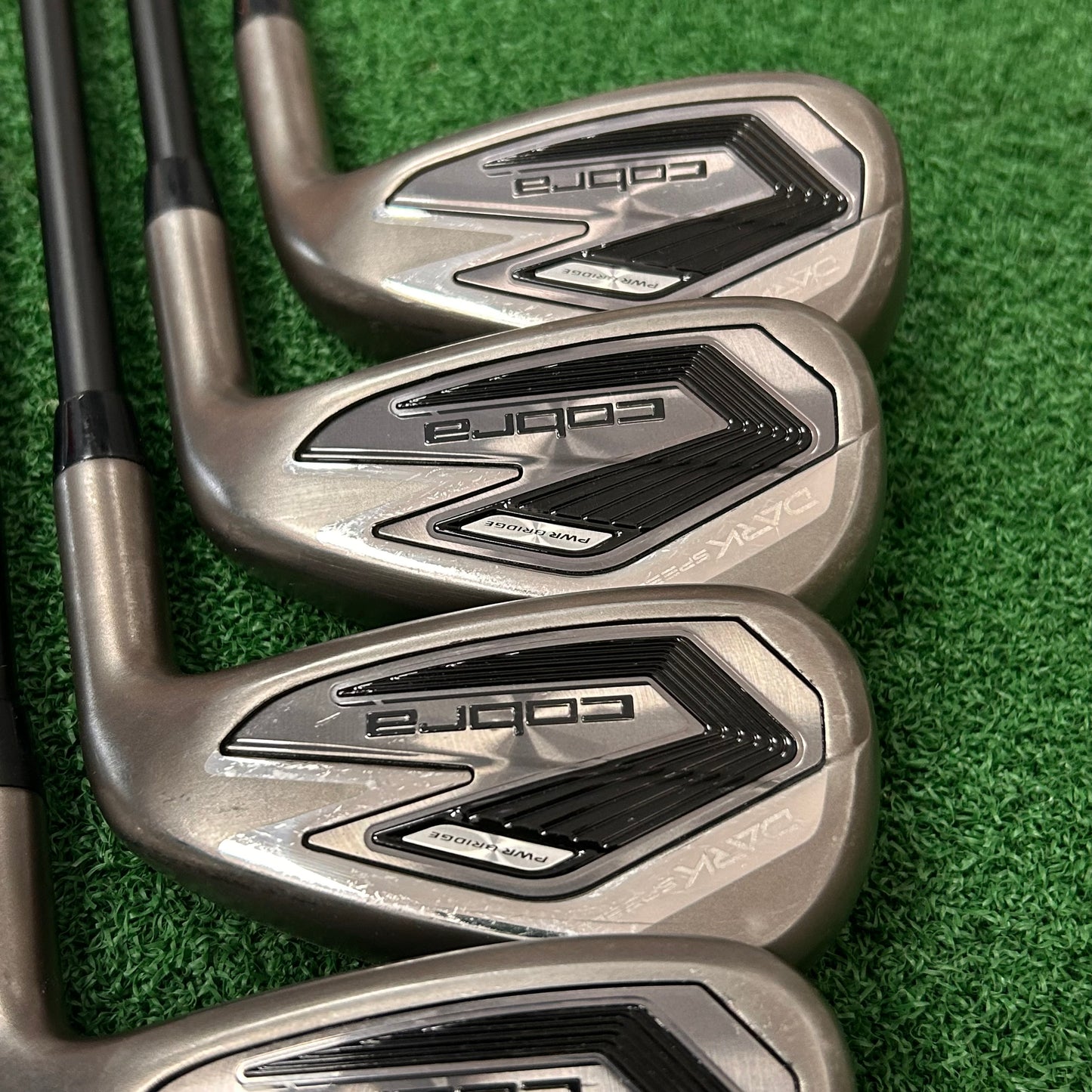 RH Cobra Darkspeed Iron Set (5-PW, GW). Regular Flex Graphite.