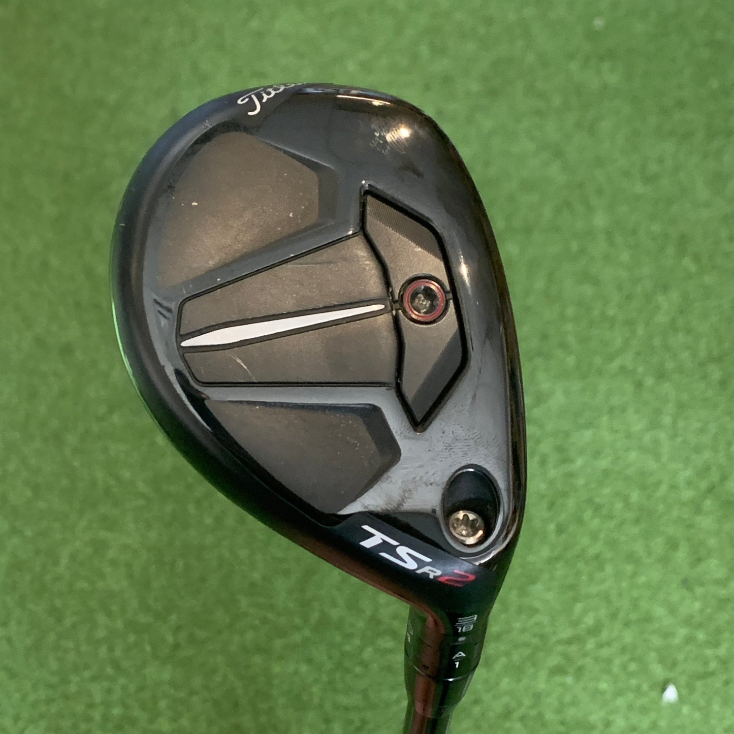 RH Titleist TSR2 3 Hybrid. Stiff Flex.