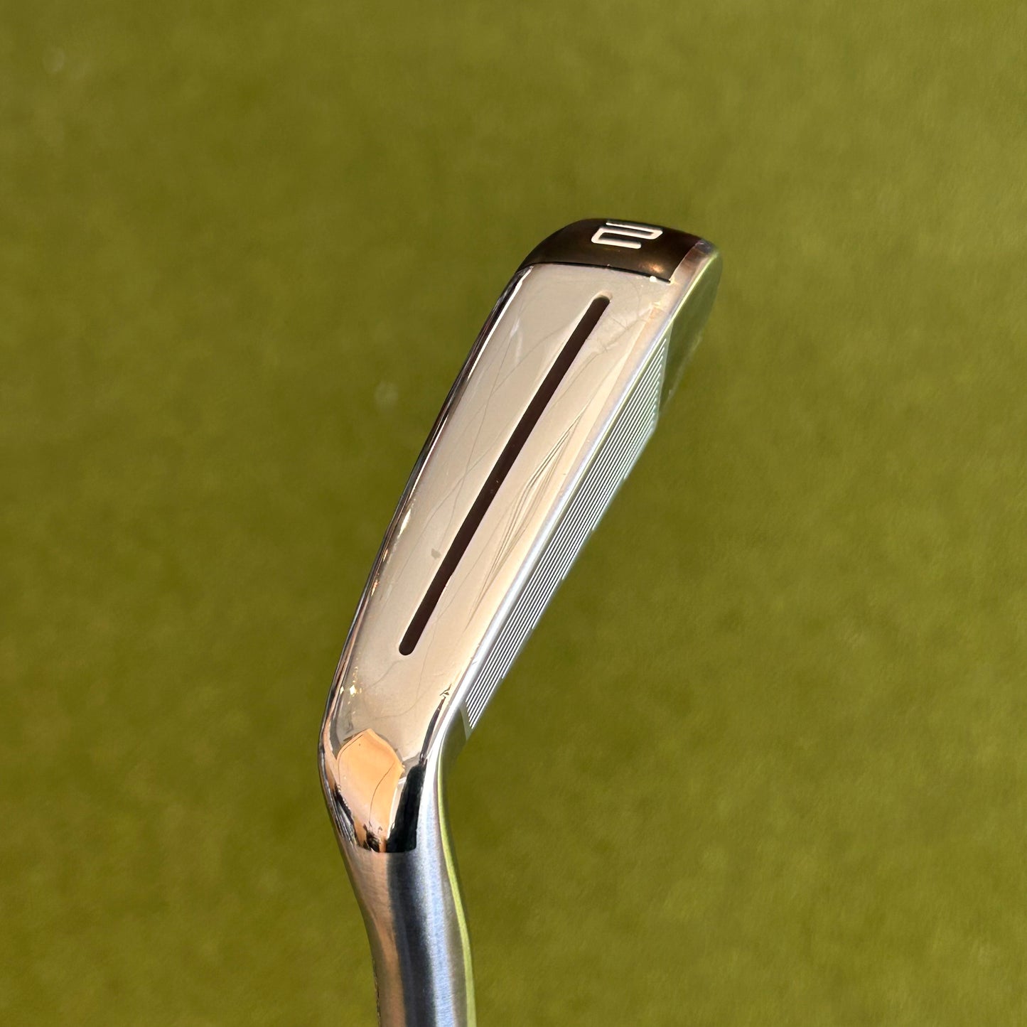 RH Taylormade Sim UDI Utility Iron. X Stiff Flex.