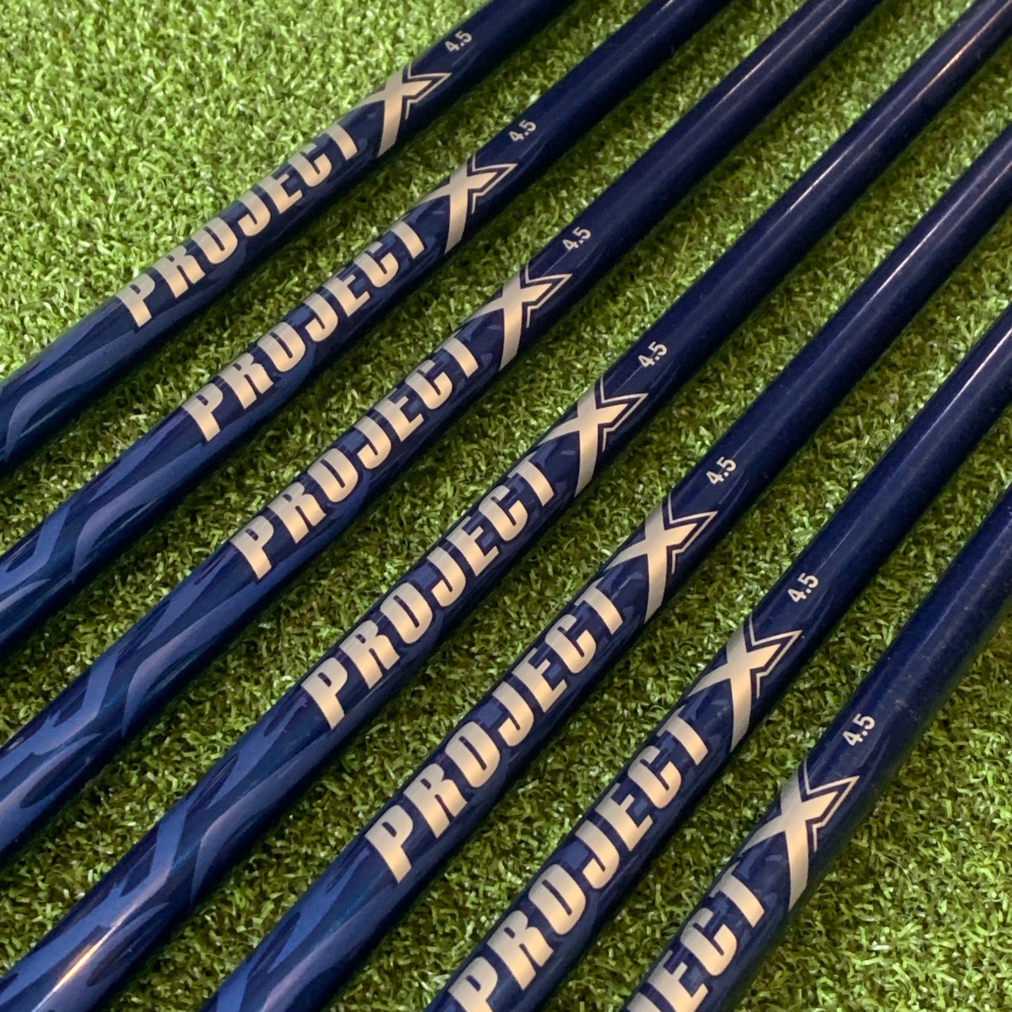 RH Nike VR Pro Cavity Iron Set (4-PW). Senior Flex Graphite.