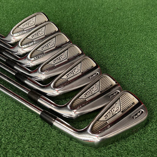 RH Titleist AP2 Iron Set (4-PW). Regular Flex Steel.