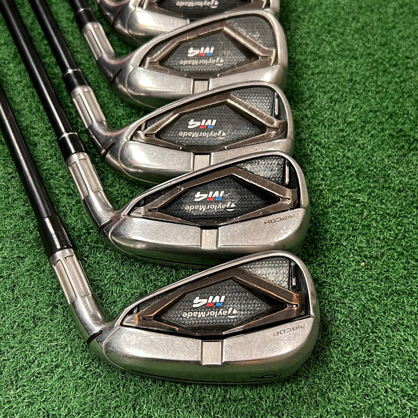 RH Taylormade M4 Iron Set (6-PW, AW, SW). Senior Flex.