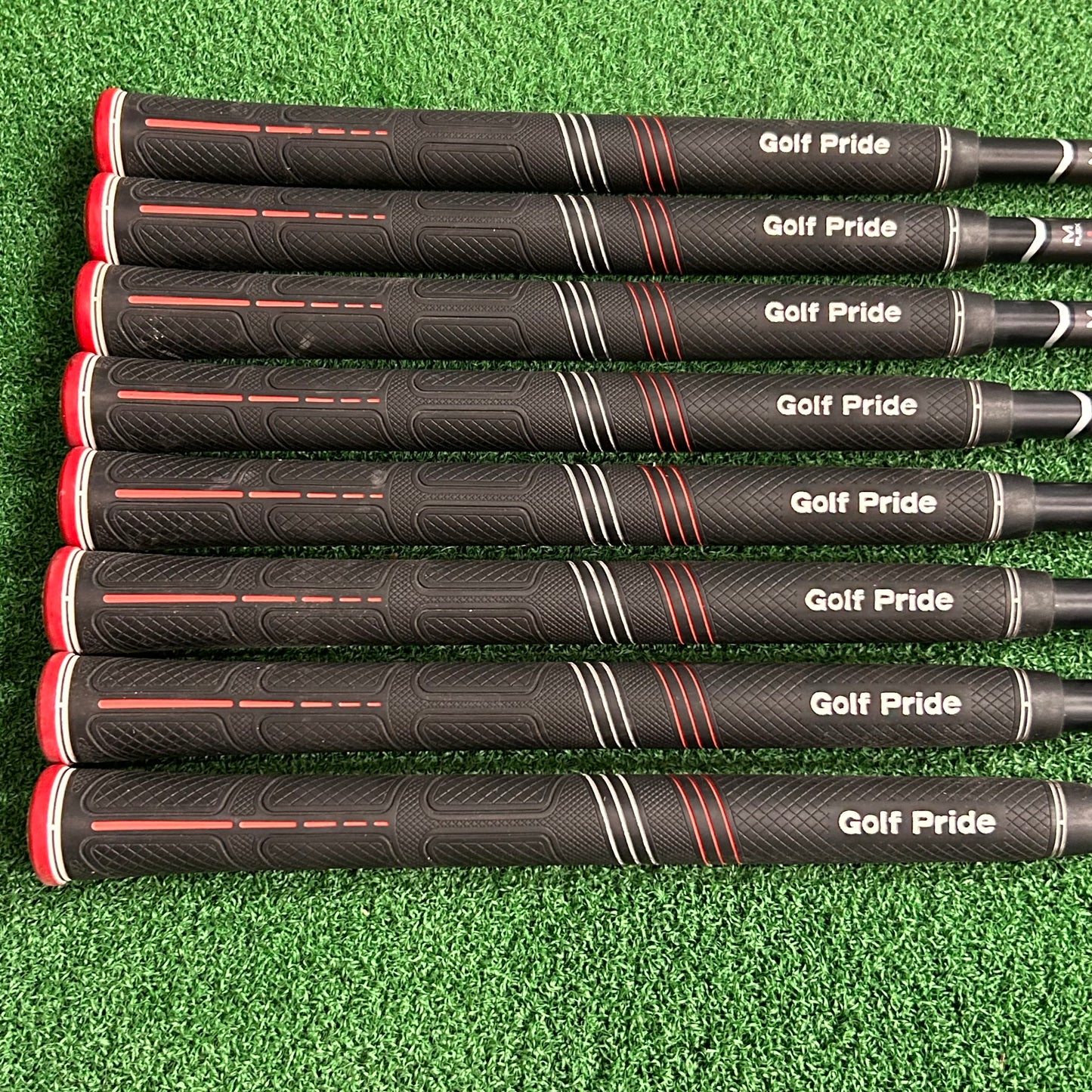 LH Taylormade M2 Tour Iron Set (4-PW, AW). Senior Flex.