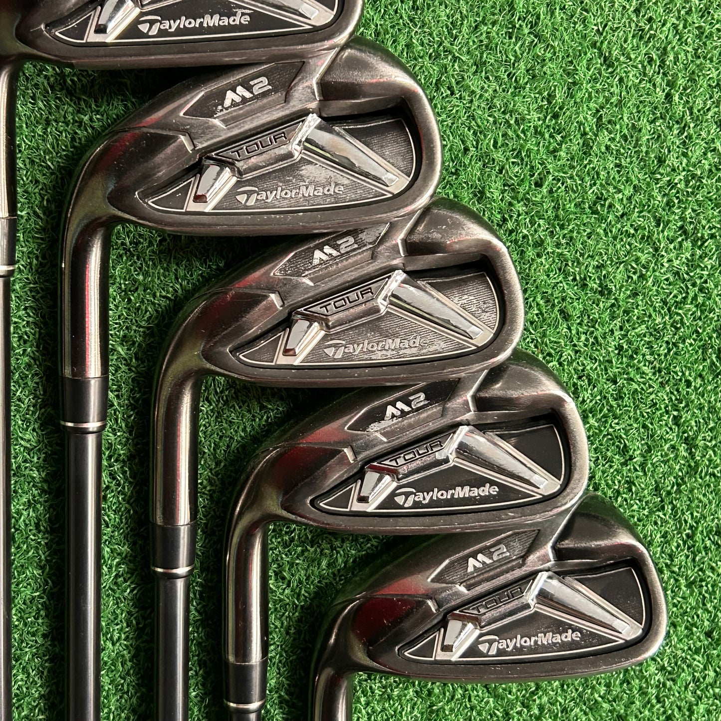 LH Taylormade M2 Tour Iron Set (4-PW, AW). Senior Flex.