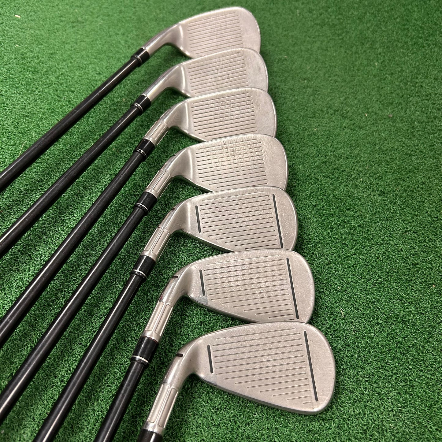 RH Taylormade M4 Iron Set (6-PW, AW, SW). Senior Flex.