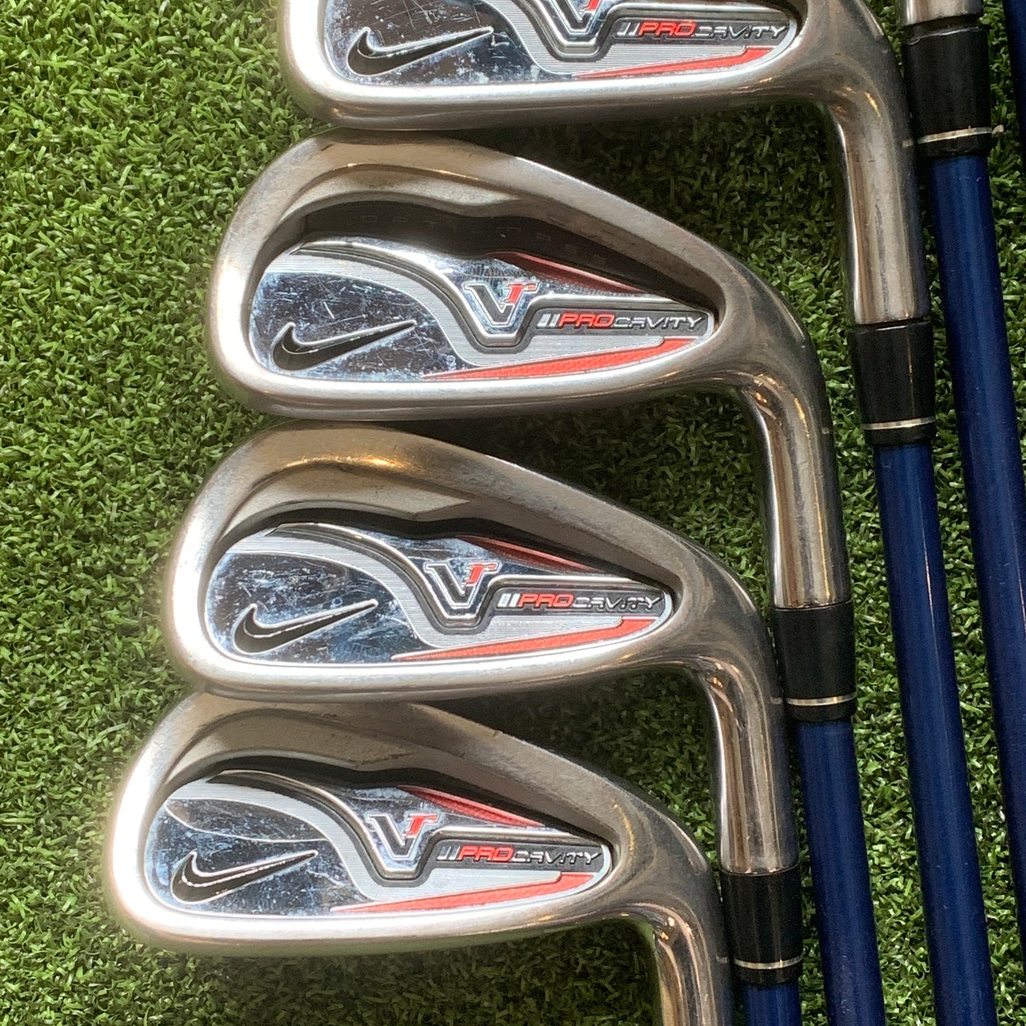 RH Nike VR Pro Cavity Iron Set (4-PW). Senior Flex Graphite.
