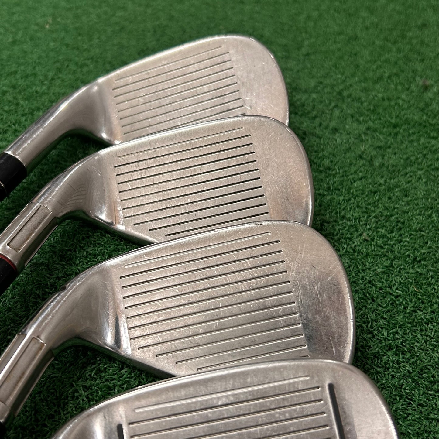 RH Taylormade M4 Iron Set (5-PW, AW). Stiff Flex.