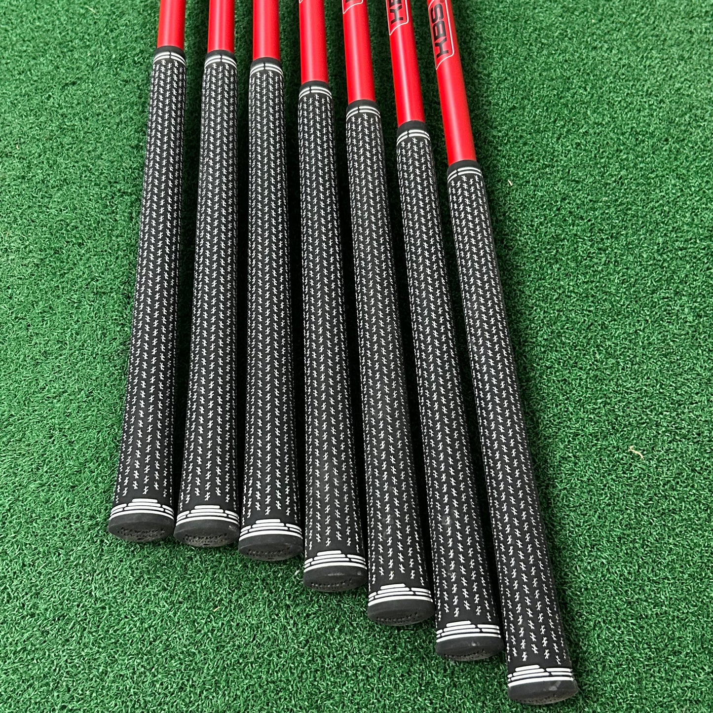 RH Cobra Darkspeed Iron Set (5-PW, GW). Regular Flex Graphite.