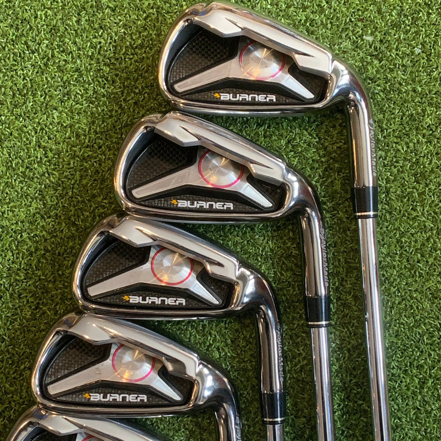 RH Taylormade Burner Iron Set (4-PW, AW)