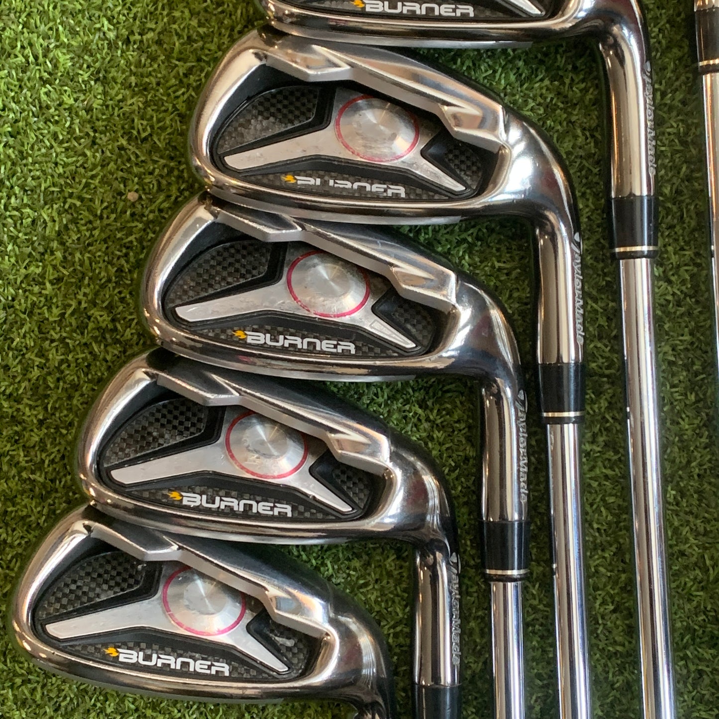 RH Taylormade Burner Iron Set (4-PW, AW)