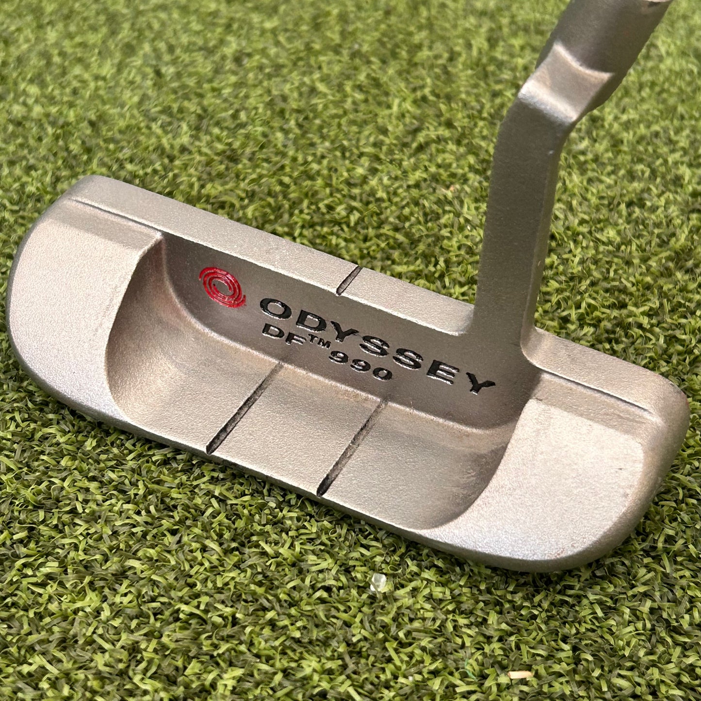 LH Odyssey Dual Force 990 Putter. 33 IN.