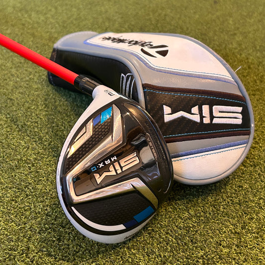 LH Taylormade Sim Max D 3 Wood. Regular Flex.